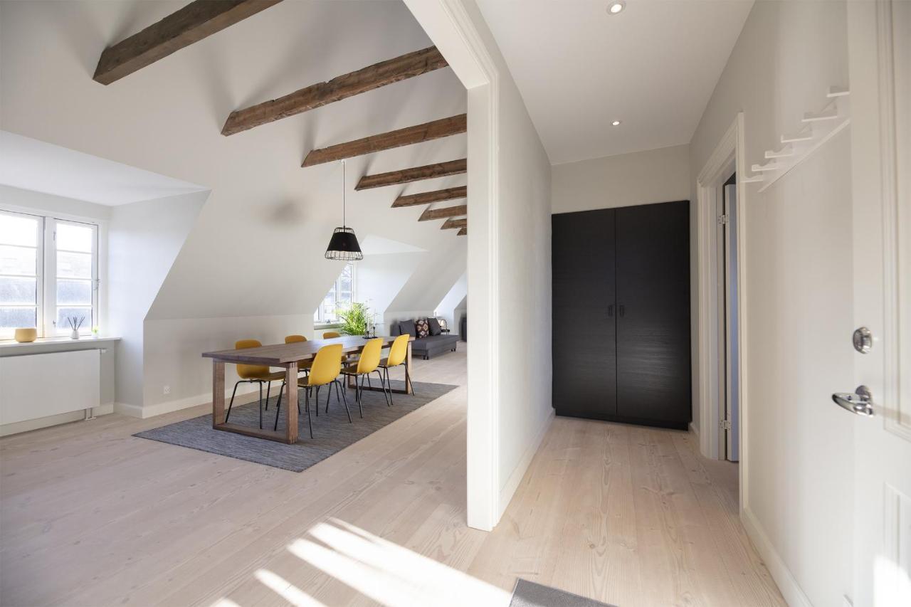 Aday - Modern Living - Balcony Room Олбор Екстериор снимка
